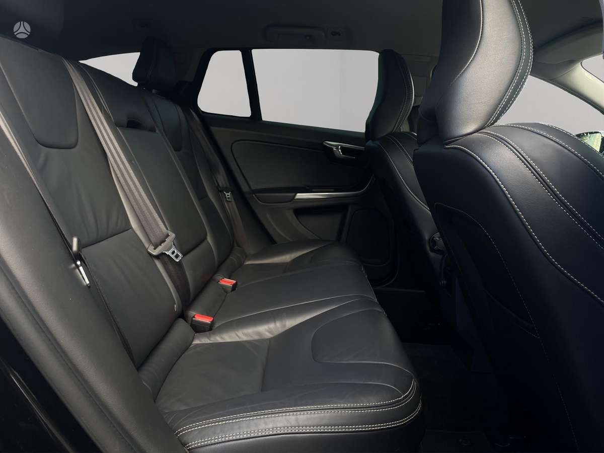 Volvo V60, 2.4 l., Универсал