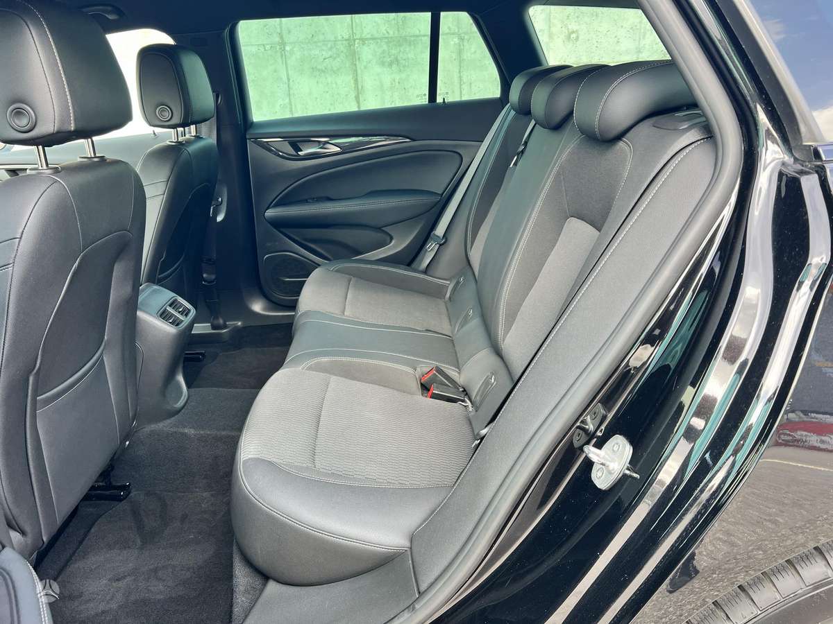 Opel Insignia, 2.0 l., Универсал