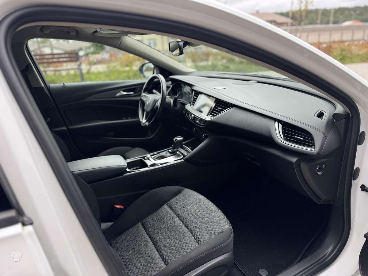 Opel Insignia, 1.6 l., Универсал
