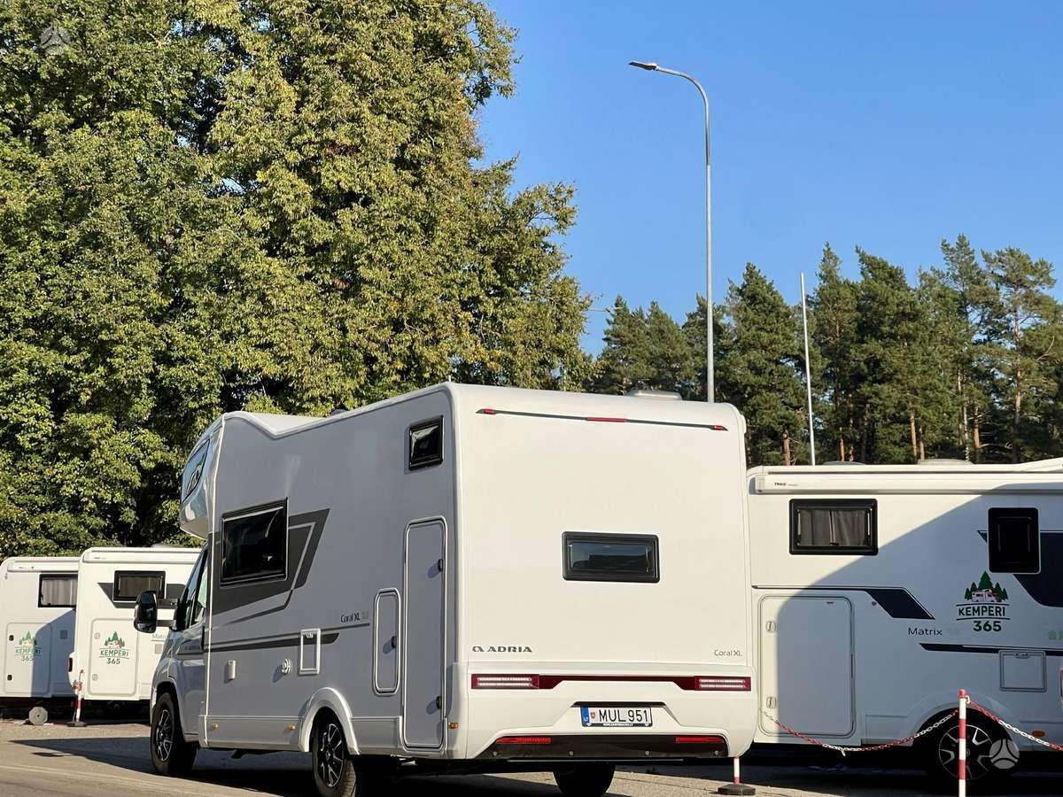 Adria Coral XL 650 DK, campers