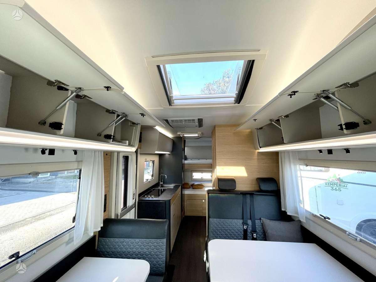 Adria Coral XL 650 DK, campers