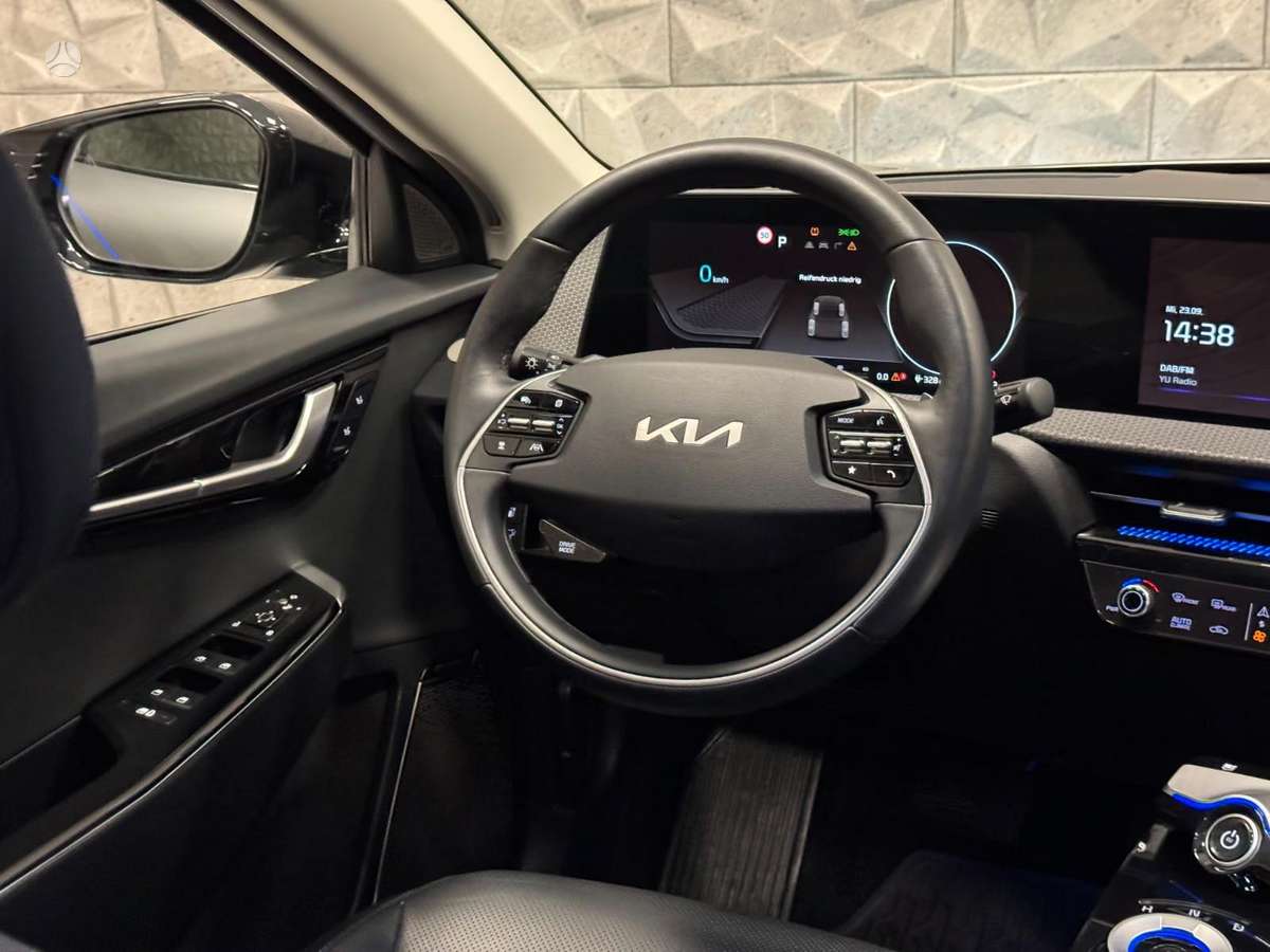 Kia EV6, 77 kWh, off-road / crossover