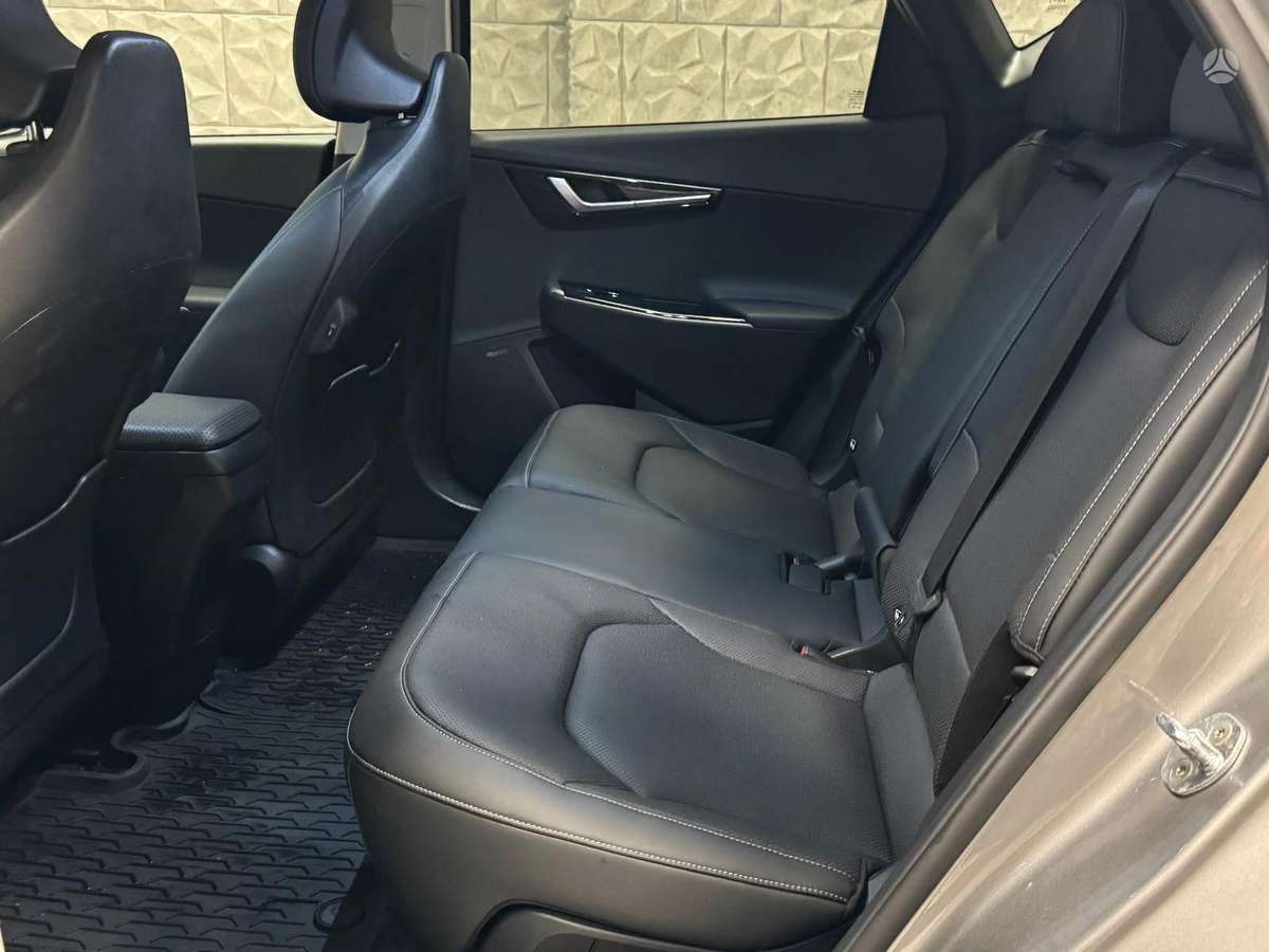 Kia EV6, 77 kWh, off-road / crossover