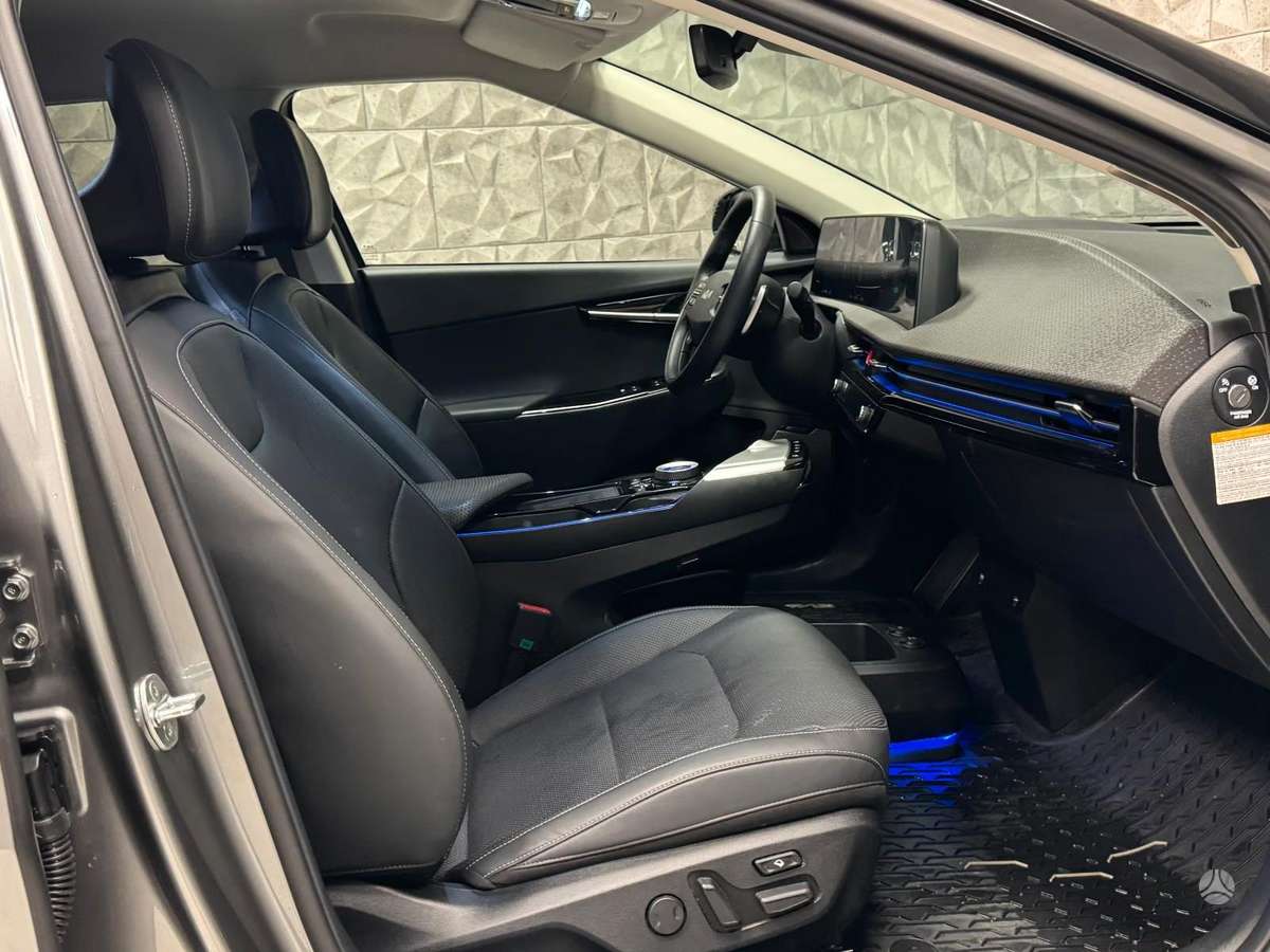 Kia EV6, 77 kWh, off-road / crossover