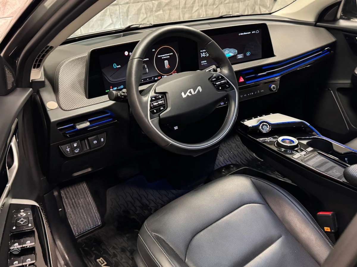 Kia EV6, 77 kWh, off-road / crossover