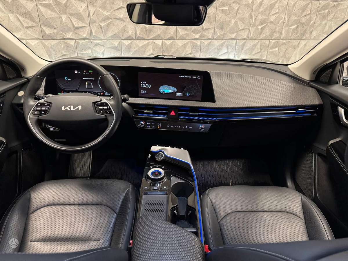 Kia EV6, 77 kWh, off-road / crossover
