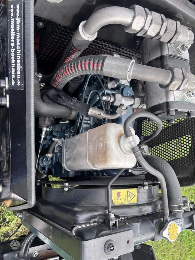 -Kita- JBM 421 MX, mulchers / grinders