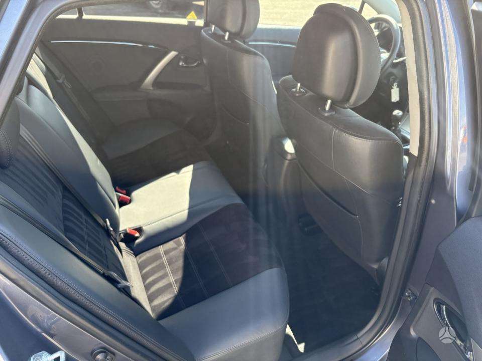 Toyota Avensis, 2.0 l., Универсал
