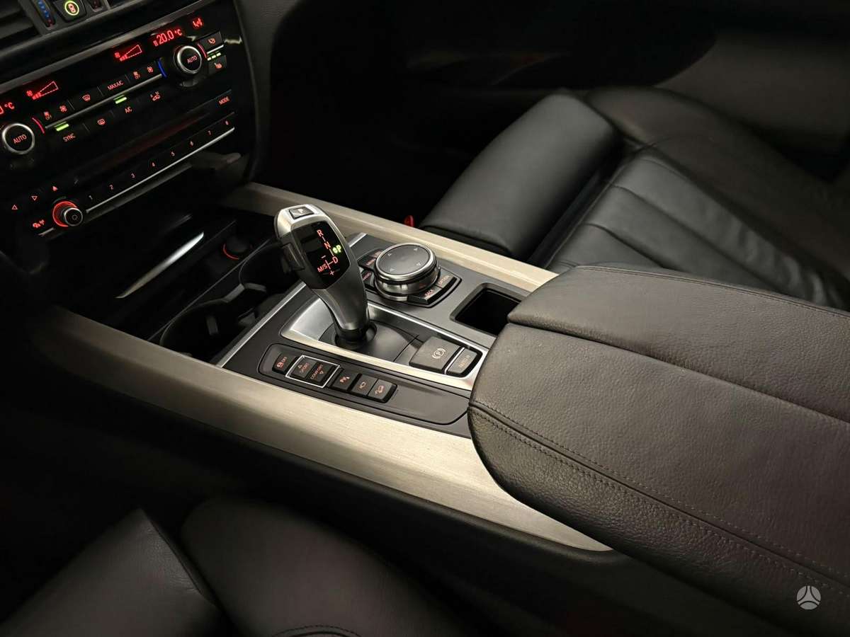 BMW X5, 3.0 l., Внедорожник / Кроссовер