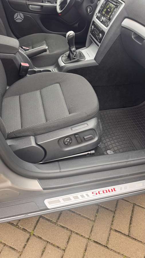 Skoda Octavia 2010 — photo 8