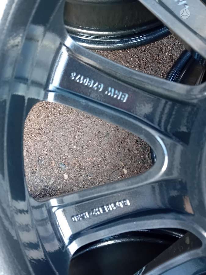 BMW, lengvojo lydinio, R18
