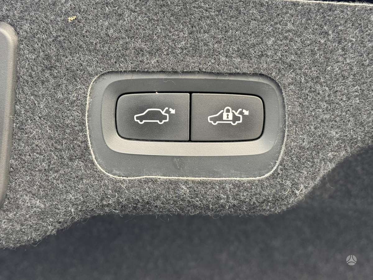 Volvo S90, 2.0 l., Седан