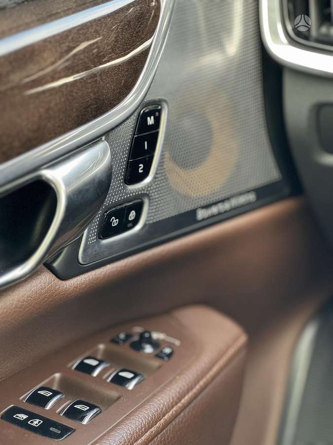 Volvo S90, 2.0 l., Седан