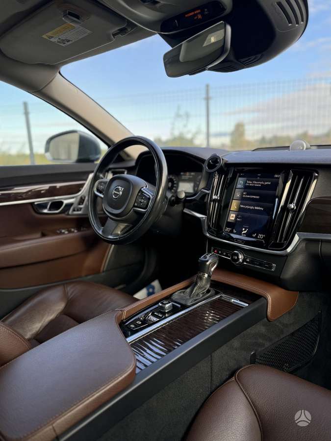 Volvo S90, 2.0 l., Седан
