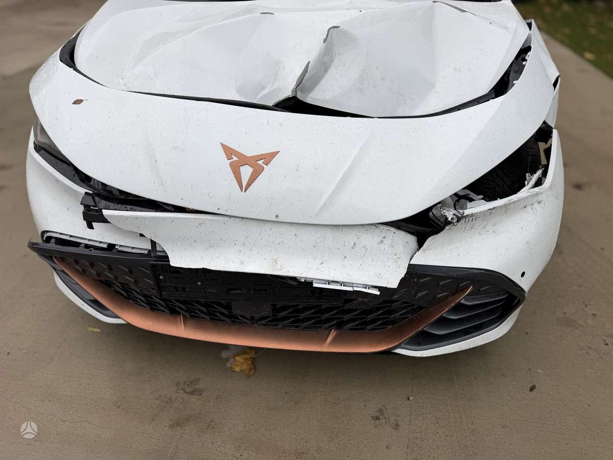Cupra Born, 70 кВт·ч, Хэтчбек