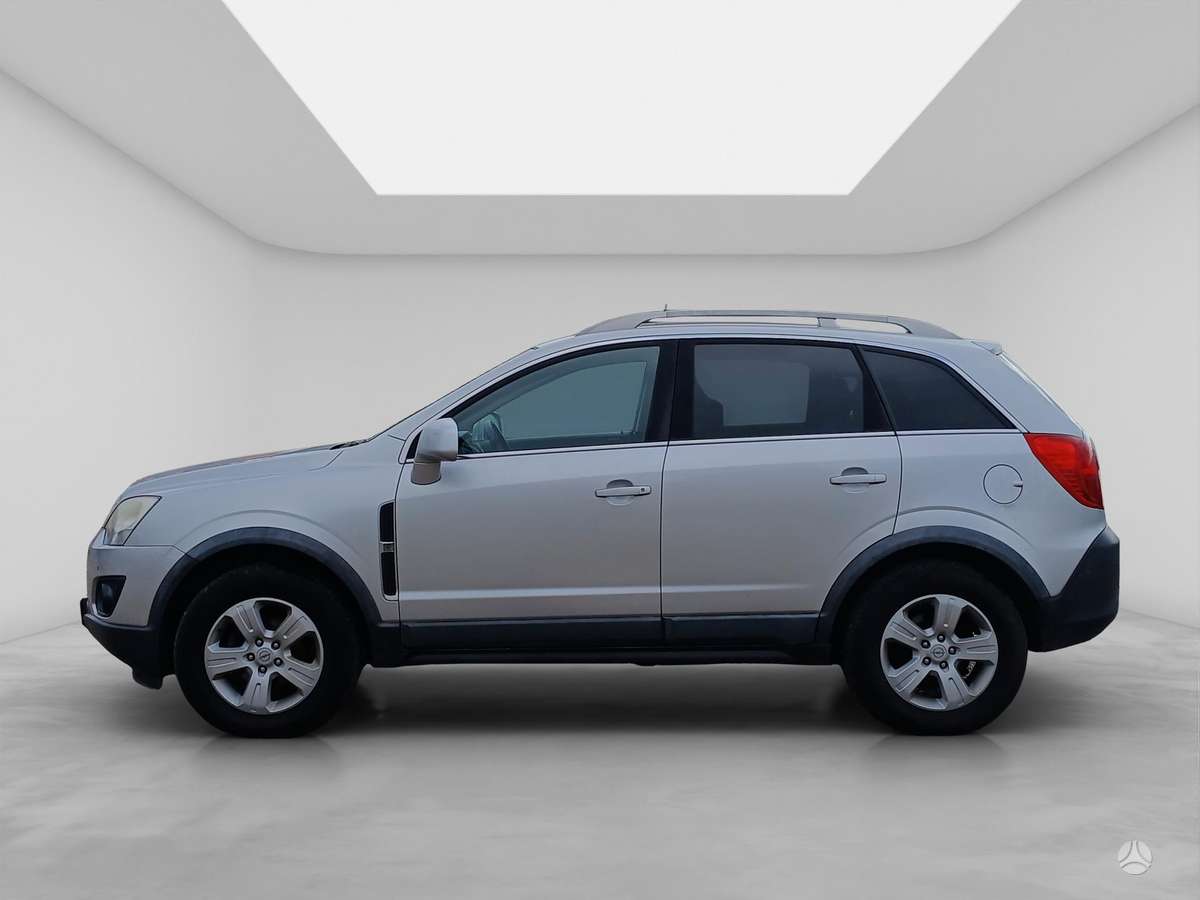 Opel Antara, 2.2 l., off-road / crossover