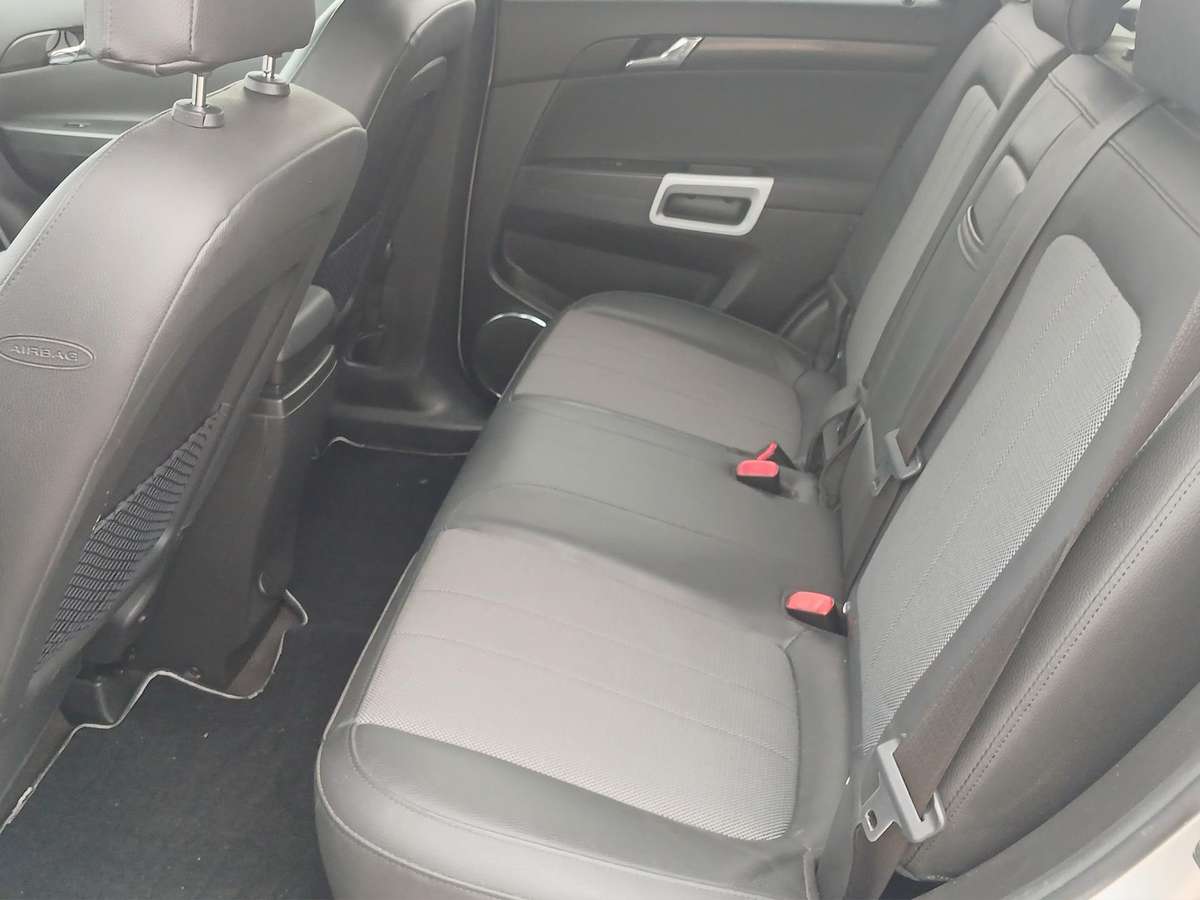 Opel Antara, 2.2 l., off-road / crossover
