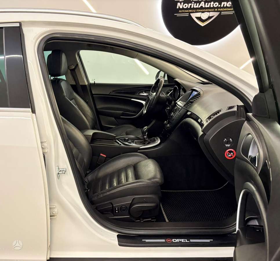 Opel Insignia, 2.0 l., wagon