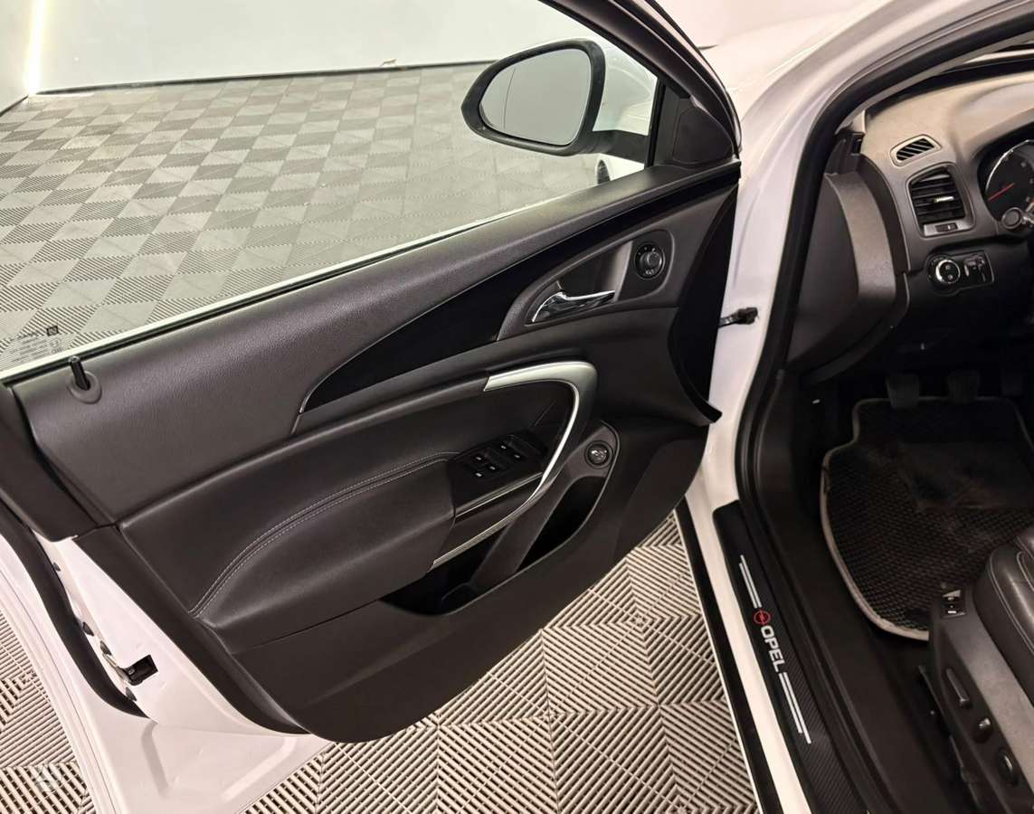 Opel Insignia, 2.0 l., wagon