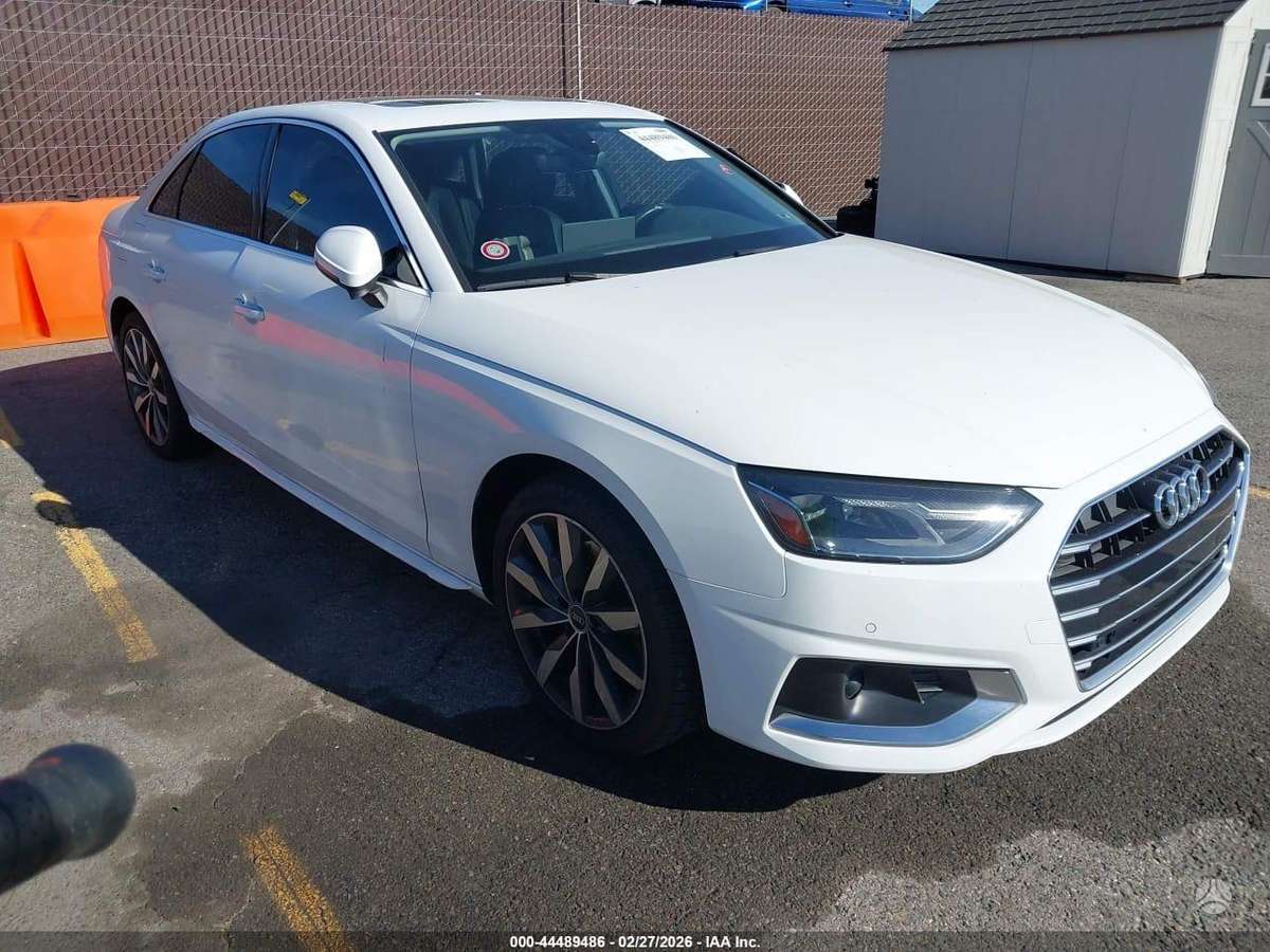 Audi A4, 2.0 l., Седан