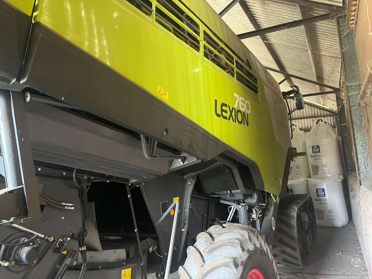 Claas Lexion 760TT, kombainai