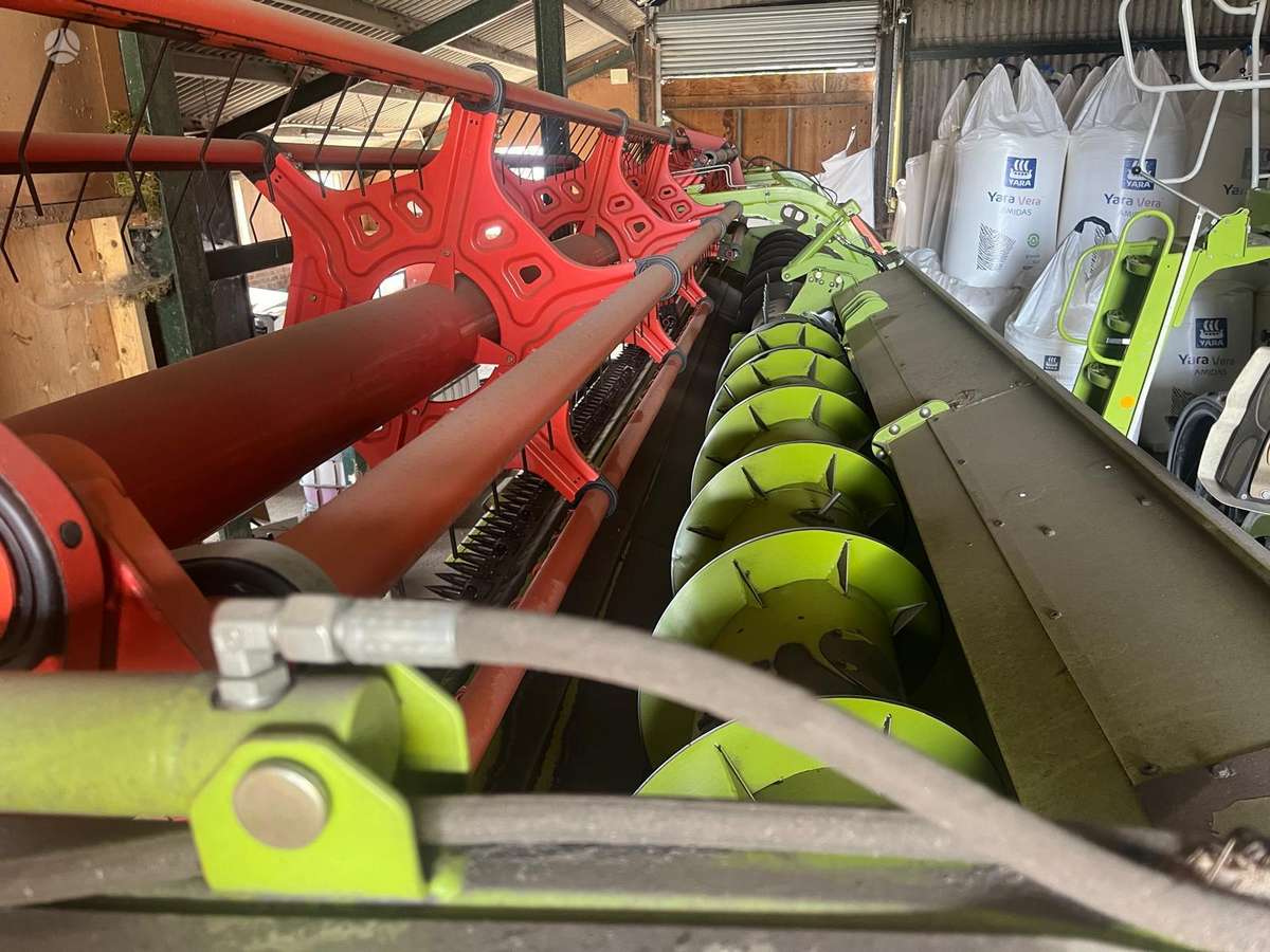 Claas Lexion 760TT, kombainai