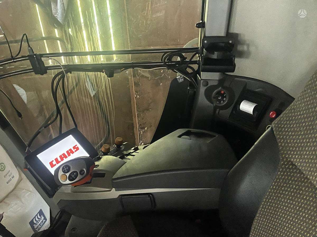 Claas Lexion 760TT, kombainai
