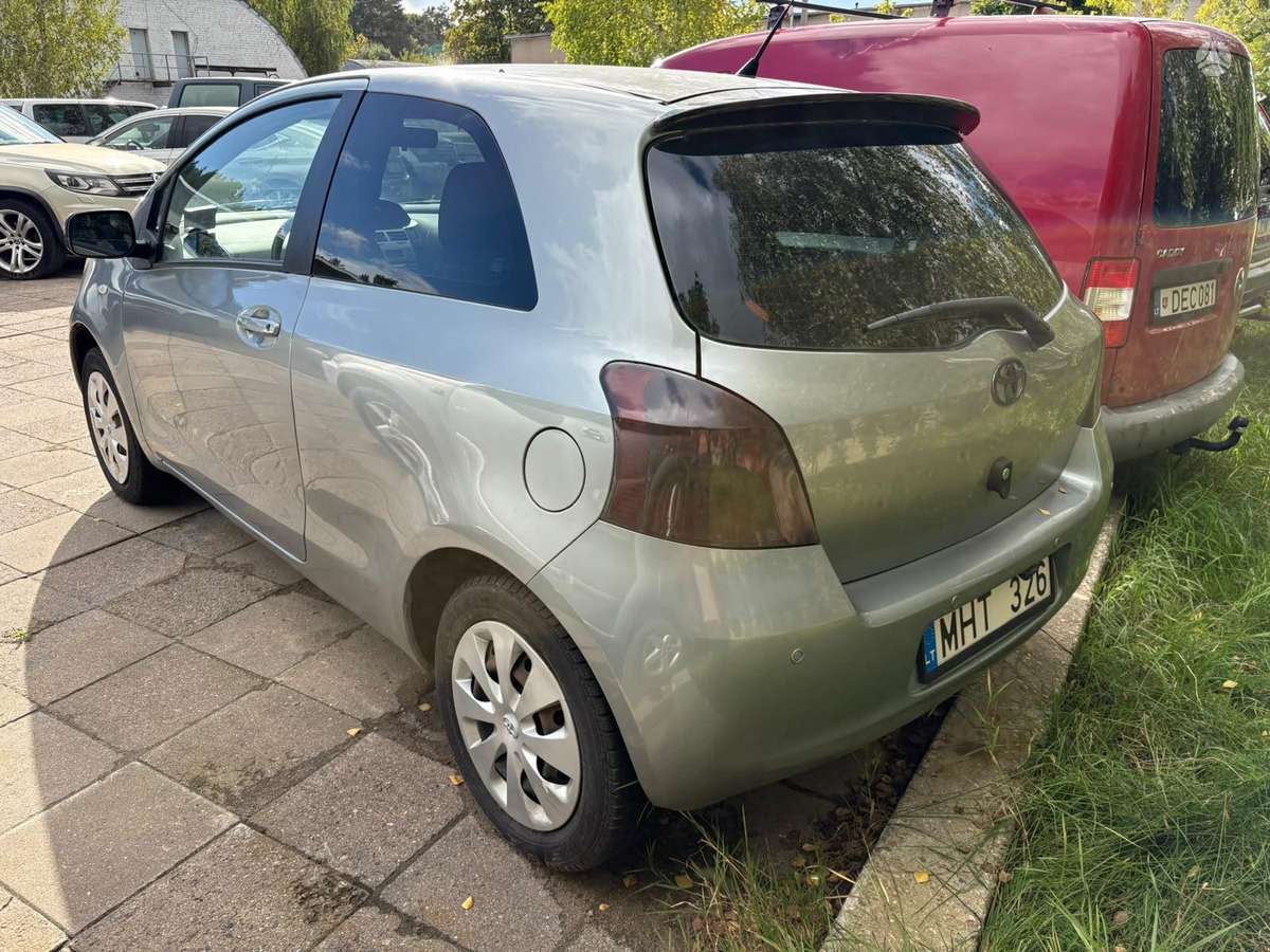 Toyota Yaris, hatchback