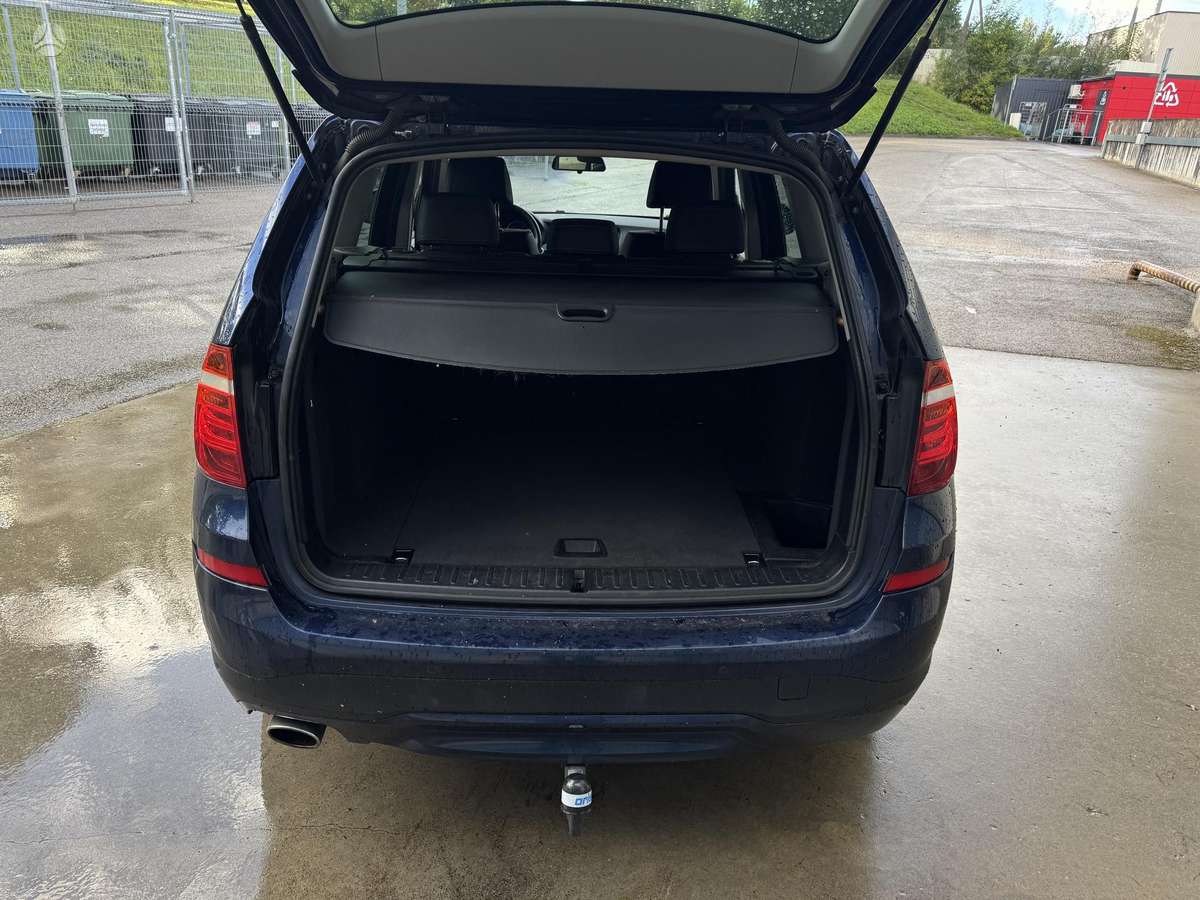 BMW X3, 2.0 l., off-road / crossover