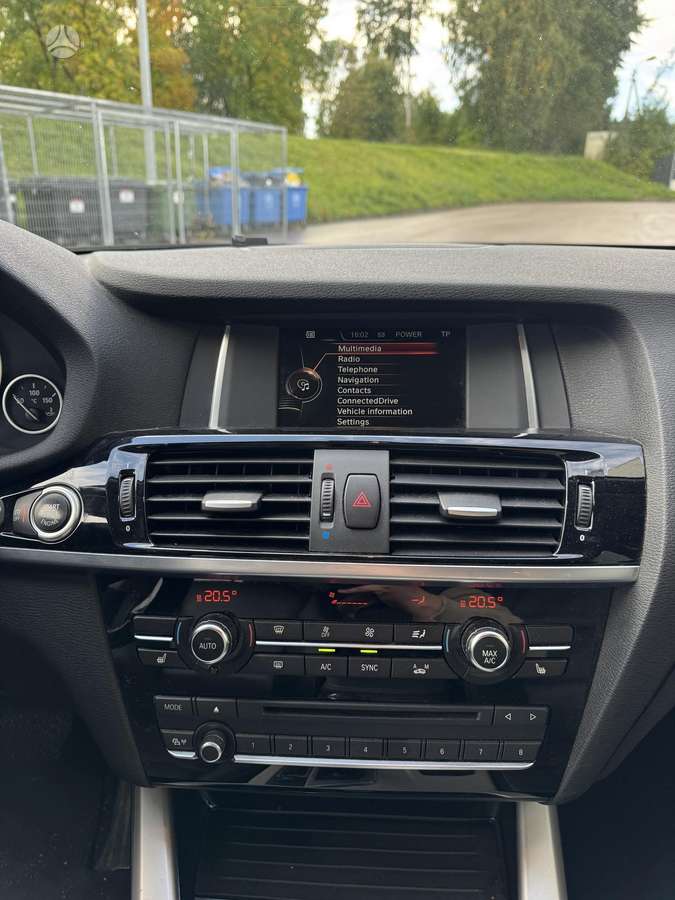 BMW X3, 2.0 l., off-road / crossover