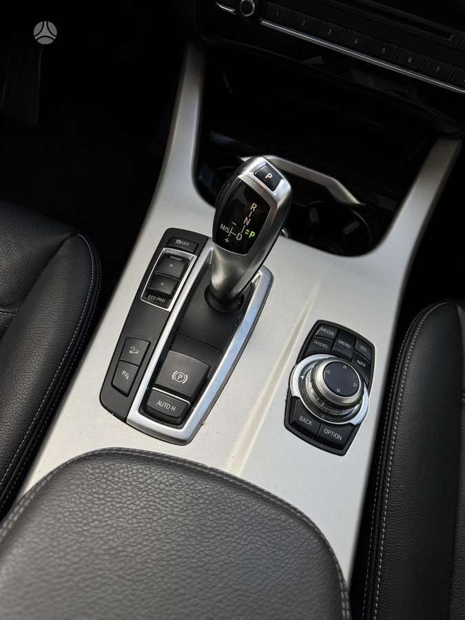 BMW X3, 2.0 l., off-road / crossover