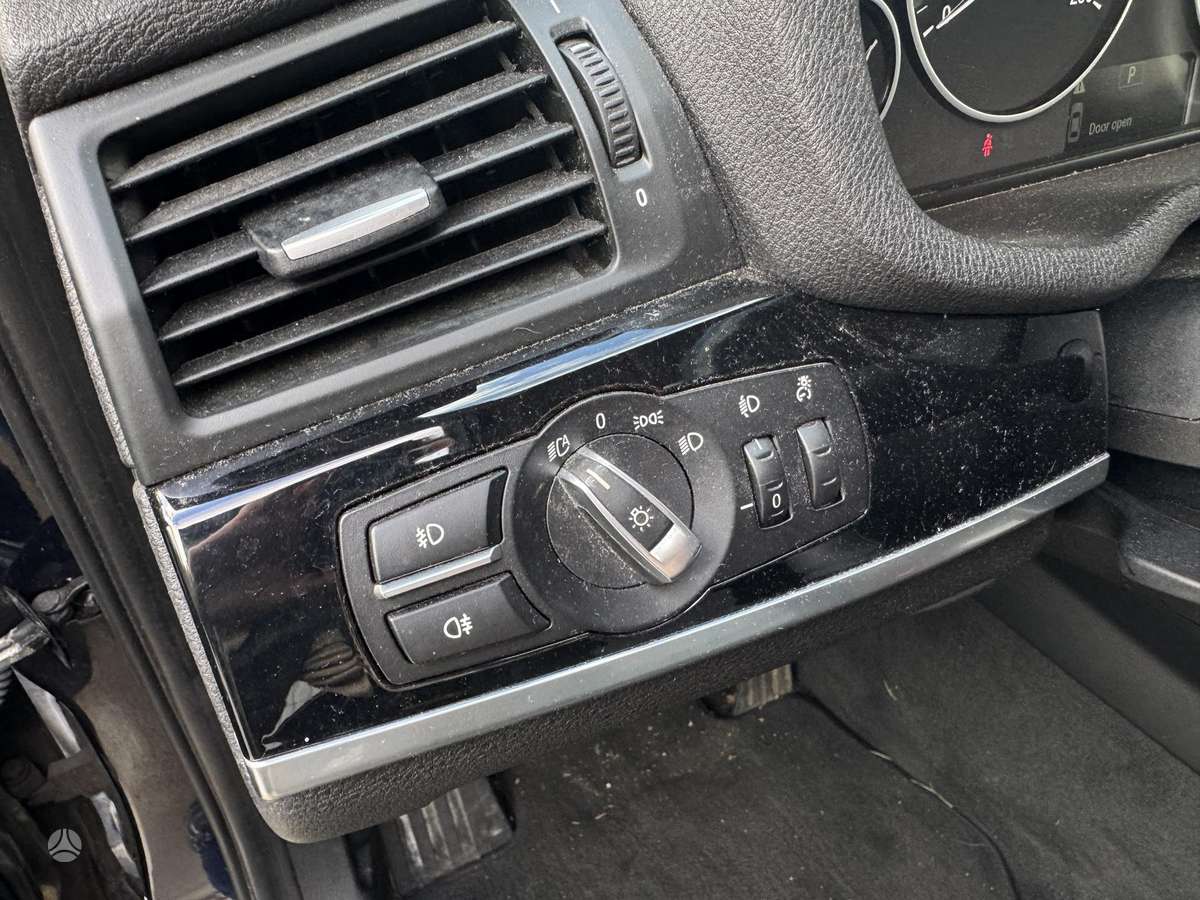 BMW X3, 2.0 l., off-road / crossover