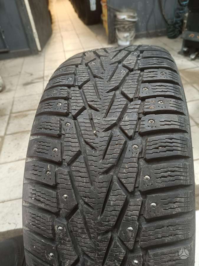 Nokian, žieminės 235/55 R17