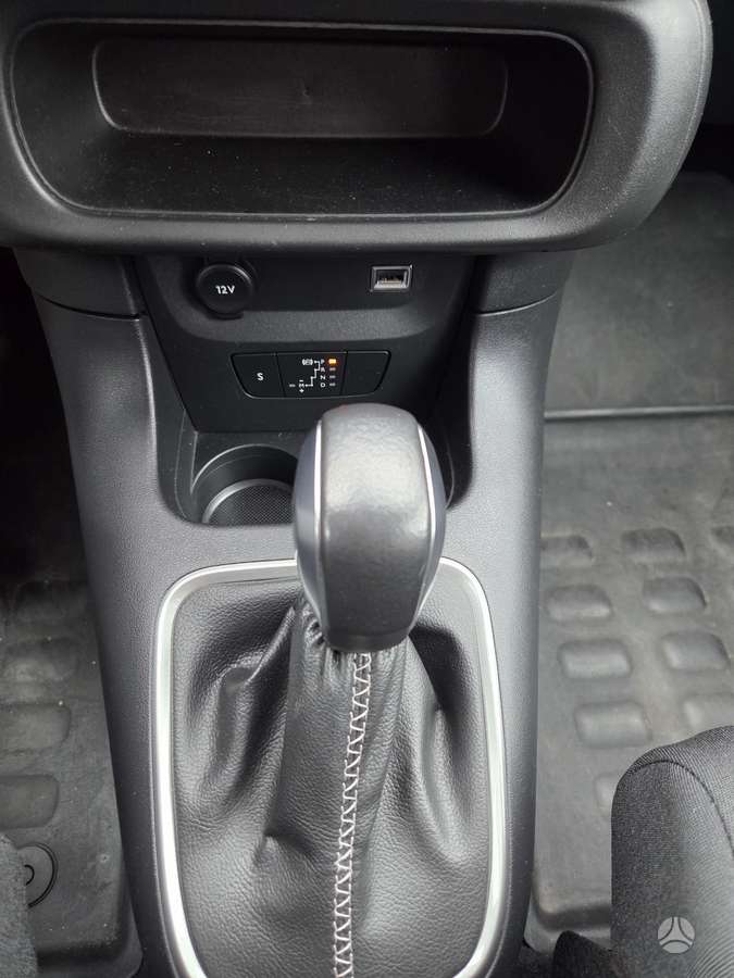 Citroen C3, 1.2 l., hatchback