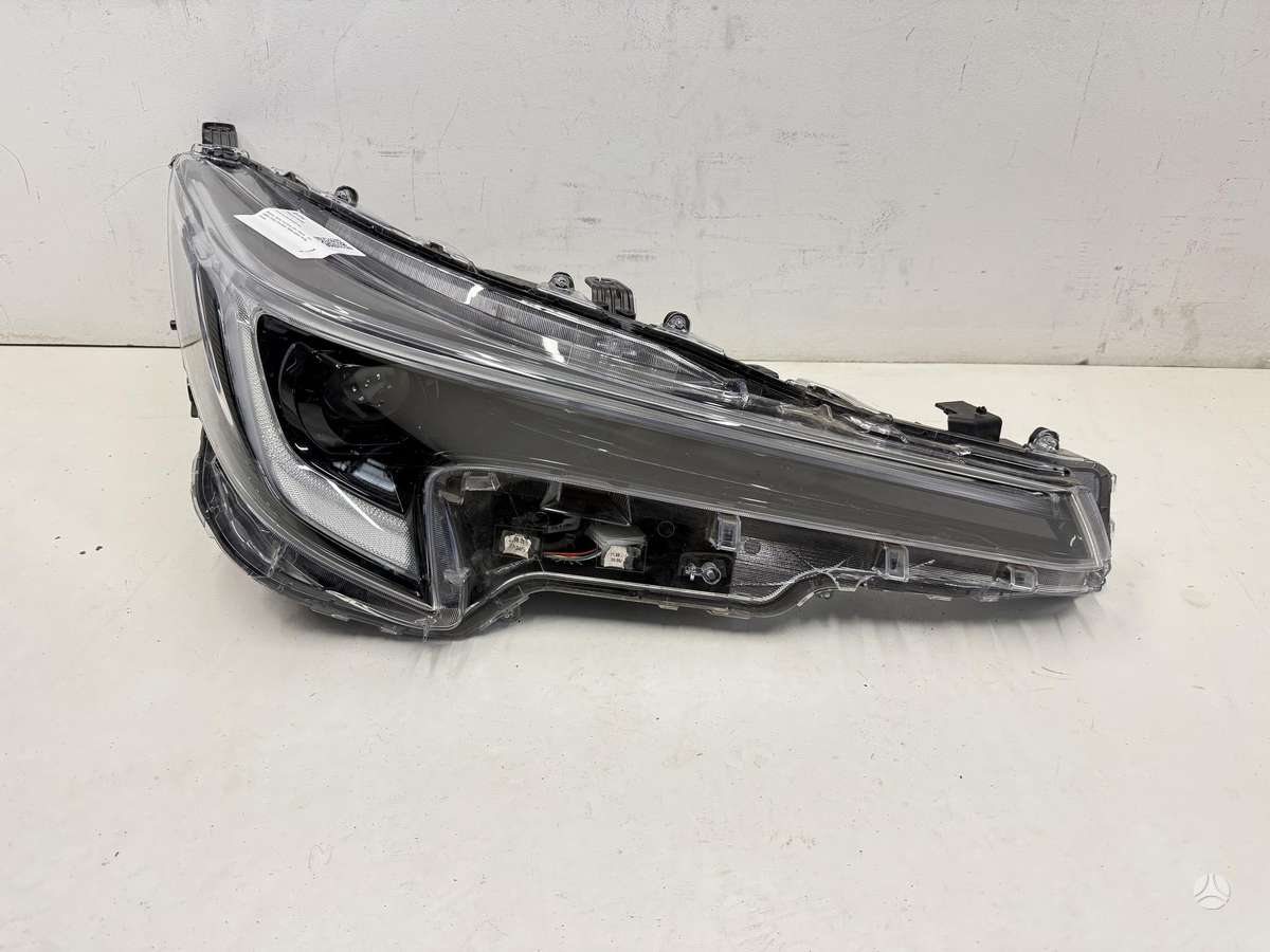 Toyota Corolla hood (front, rear), lights