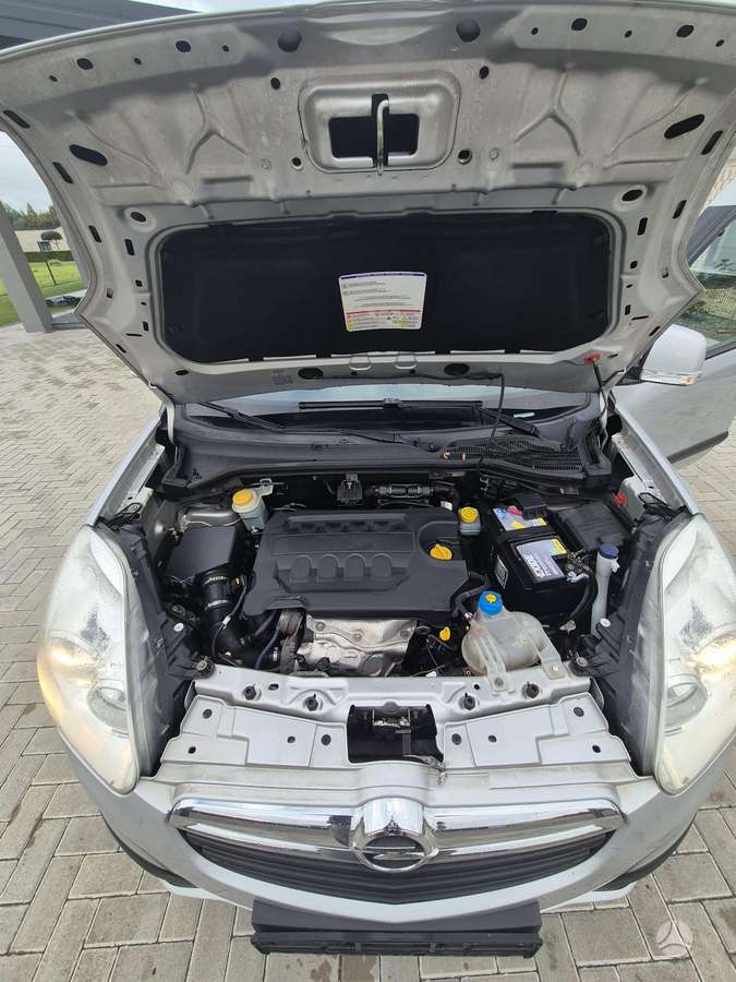 Opel Combo, 1.6 l., mpv / minivan