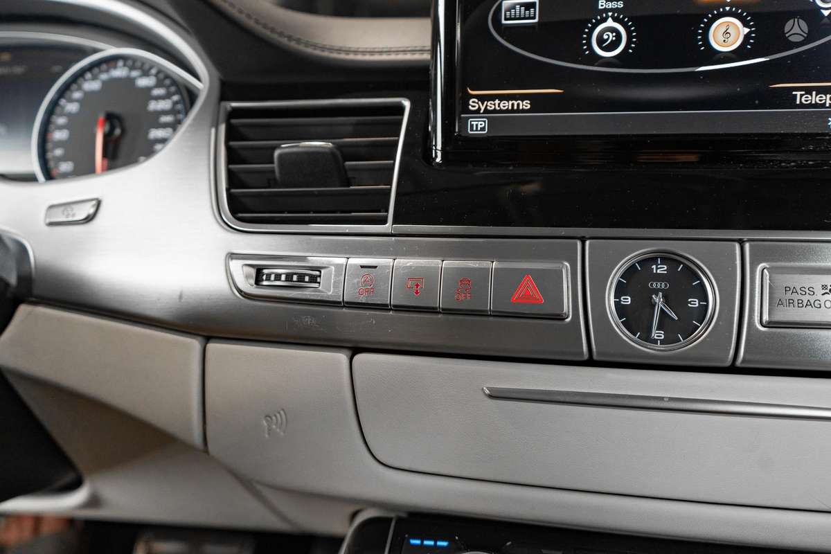 Audi A8 L, 6.3 l., Седан