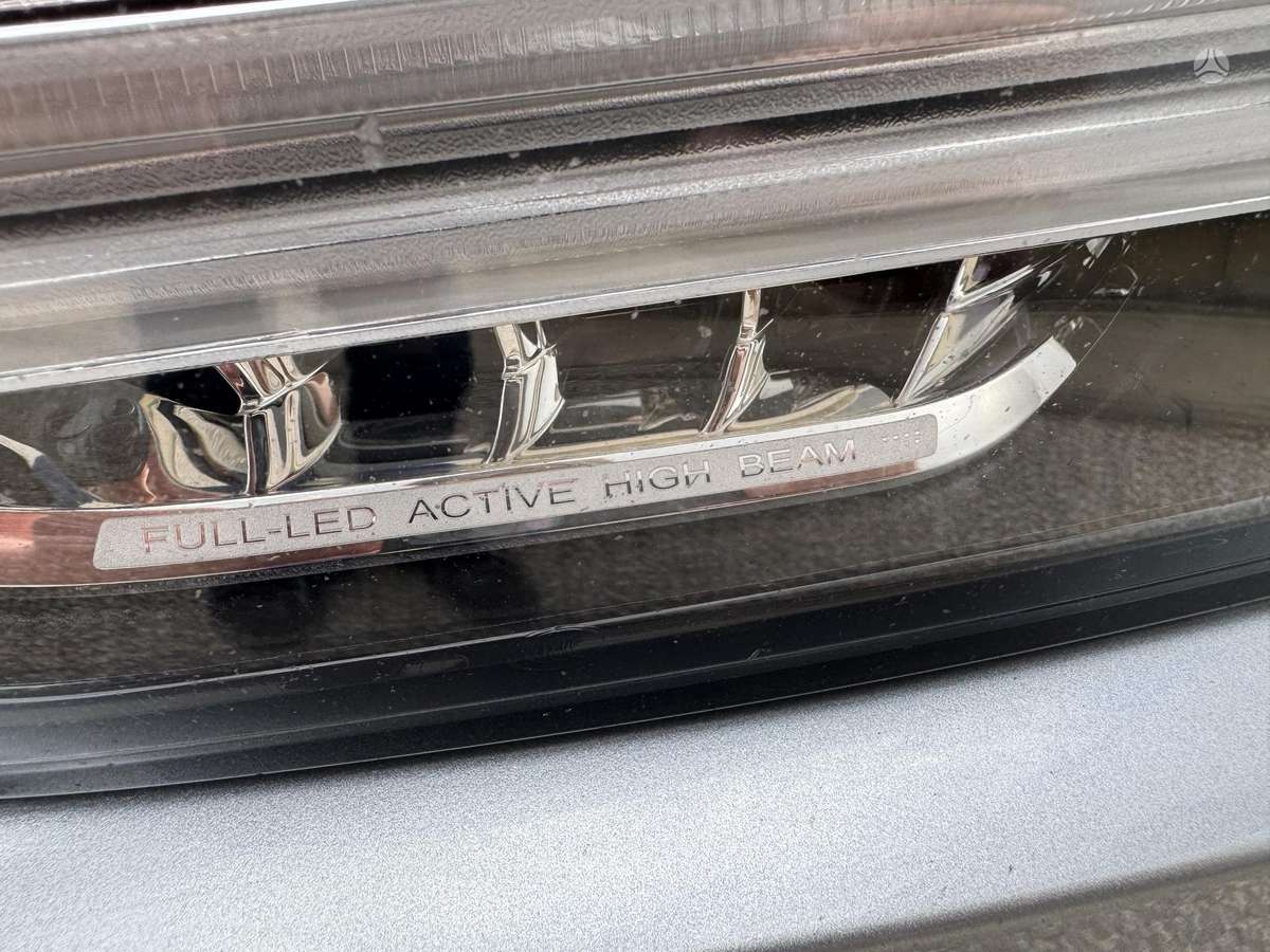Volvo S90, 2.0 l., Седан