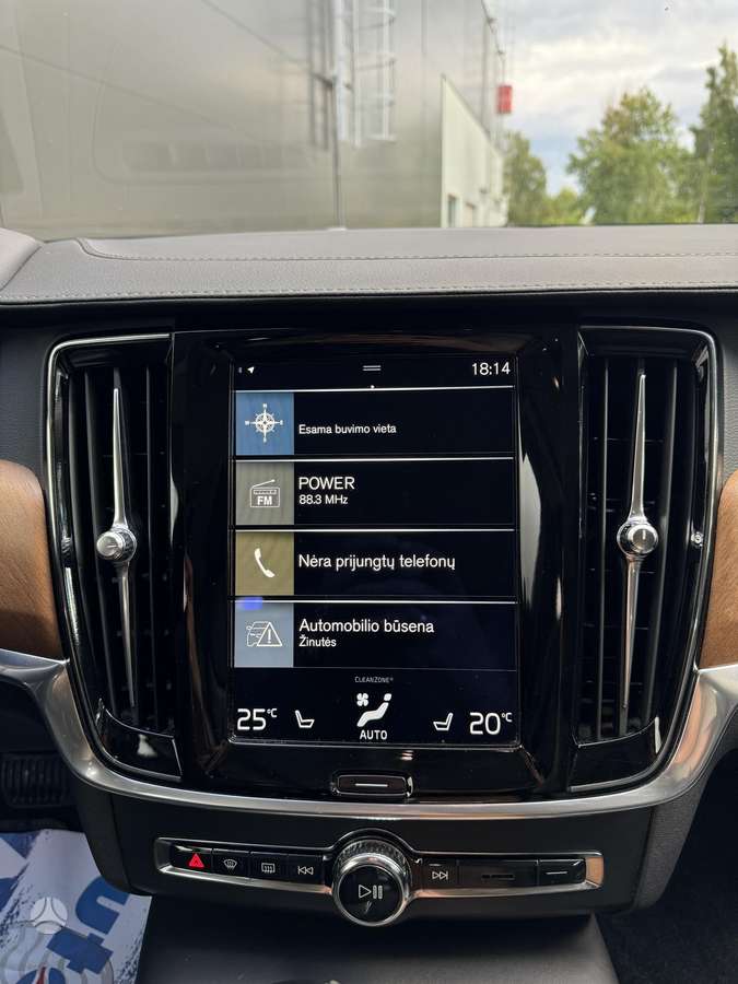 Volvo S90, 2.0 l., Седан