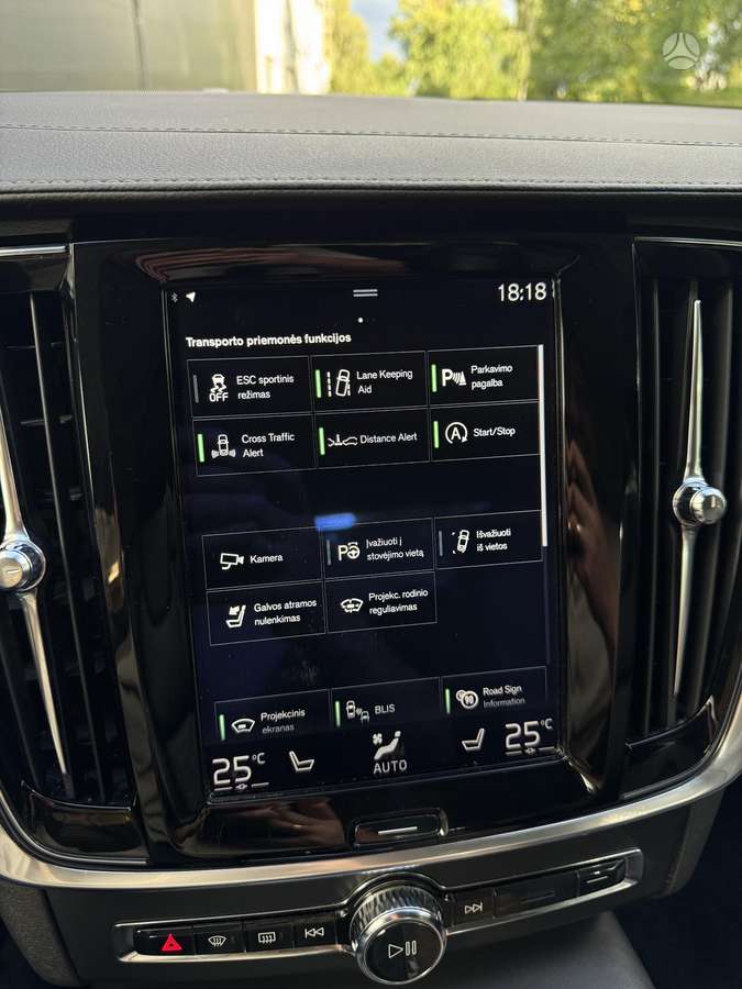 Volvo S90, 2.0 l., Седан