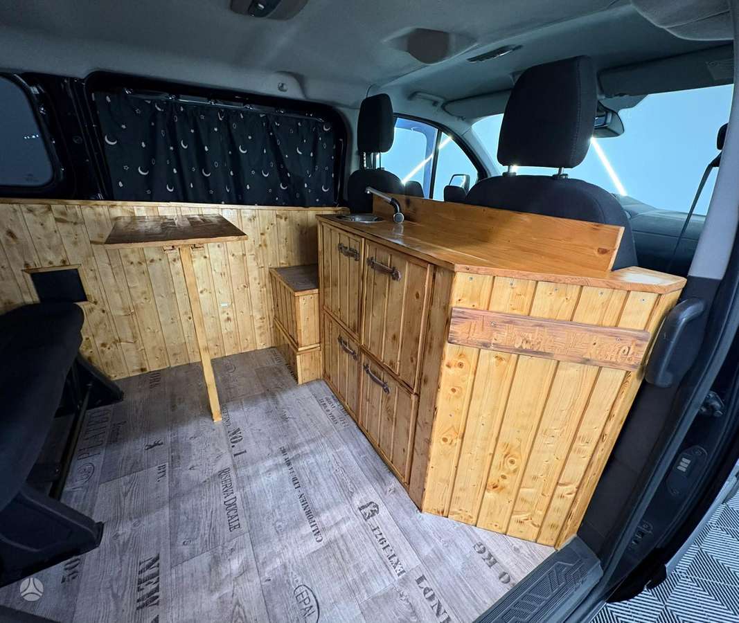 Ford Transit Custom, 2.2 l., mpv / minivan