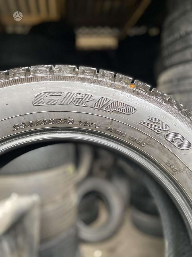 Antares, winter 235/60 R18