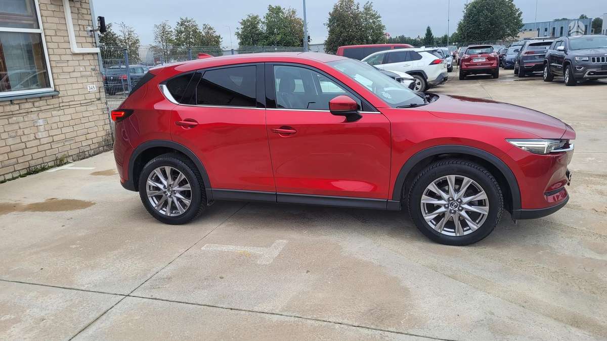 Mazda CX-5, 2.2 l., off-road / crossover