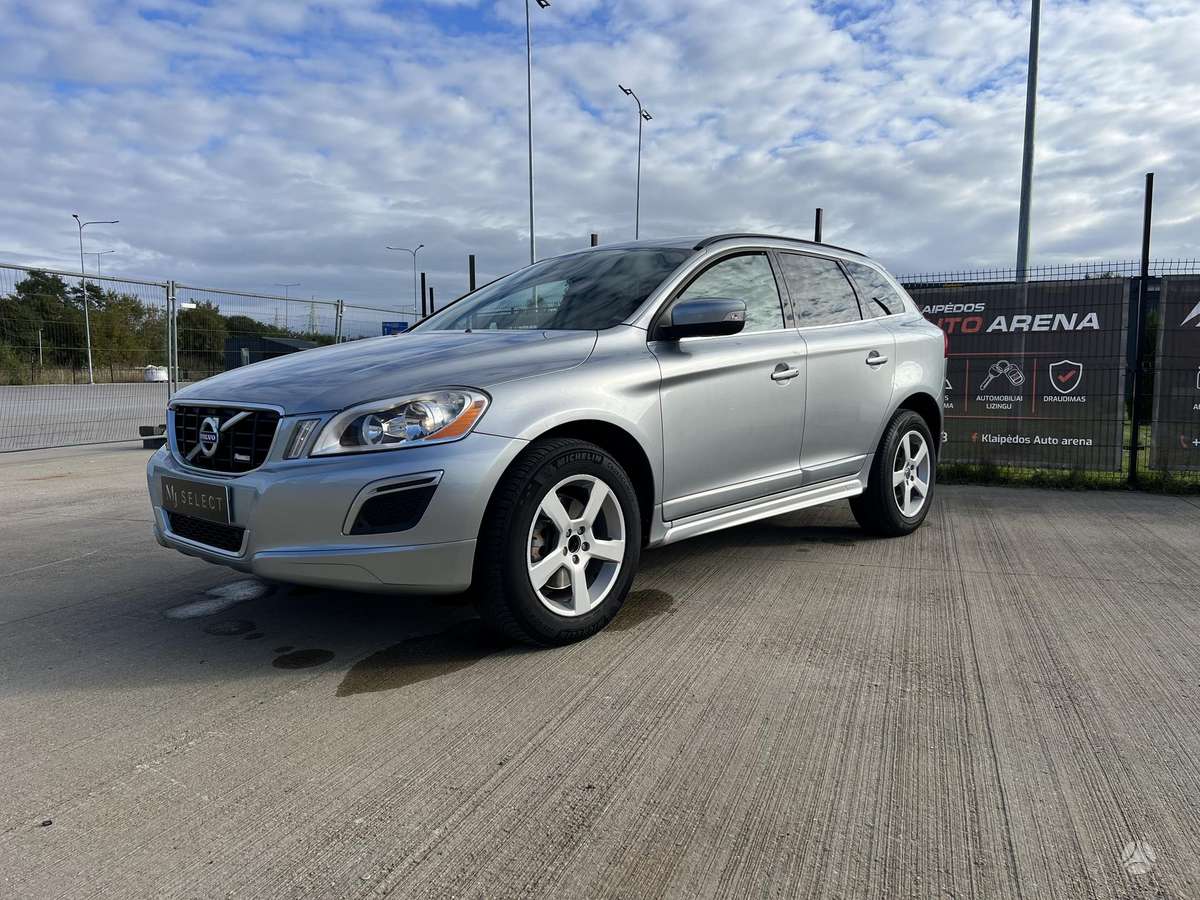 Volvo XC60, 2.4 l., off-road / crossover