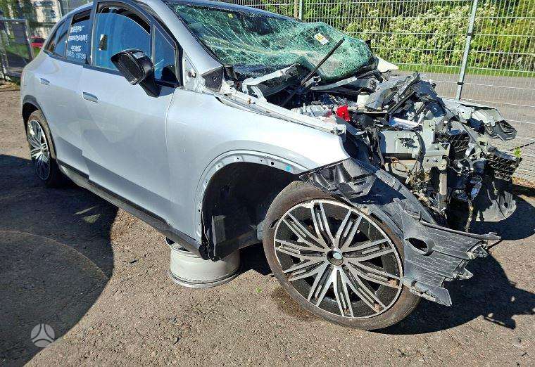 Mercedes-Benz EQE for parts