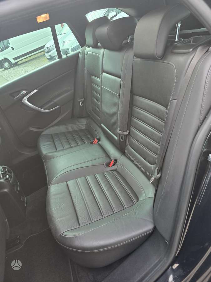 Opel Insignia, 2.0 l., Универсал