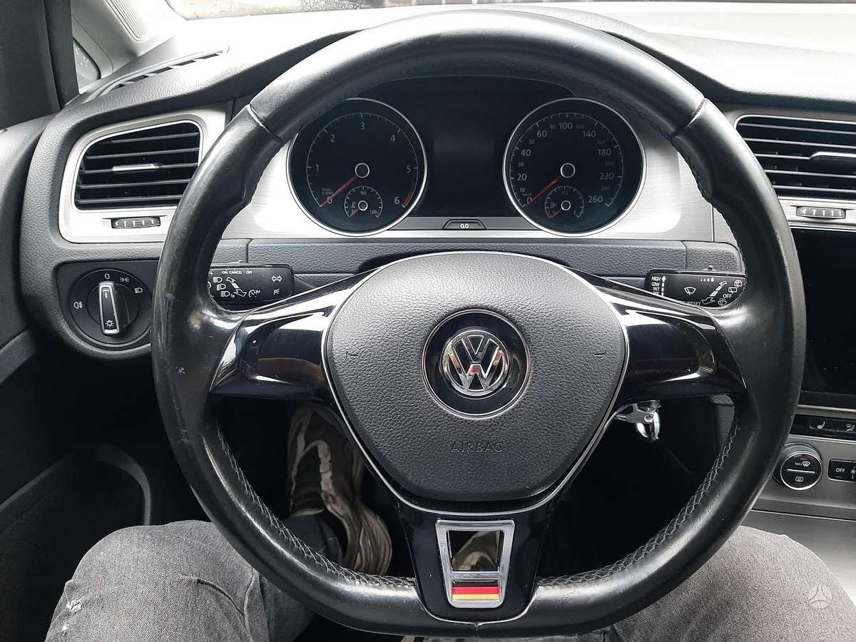 Volkswagen Golf 2014 — photo 35