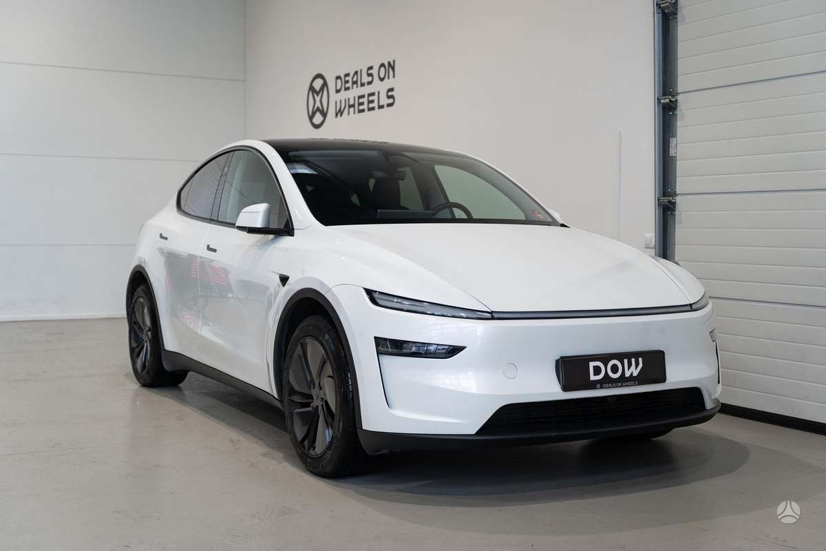 Tesla Model Y, 78 kWh, off-road / crossover