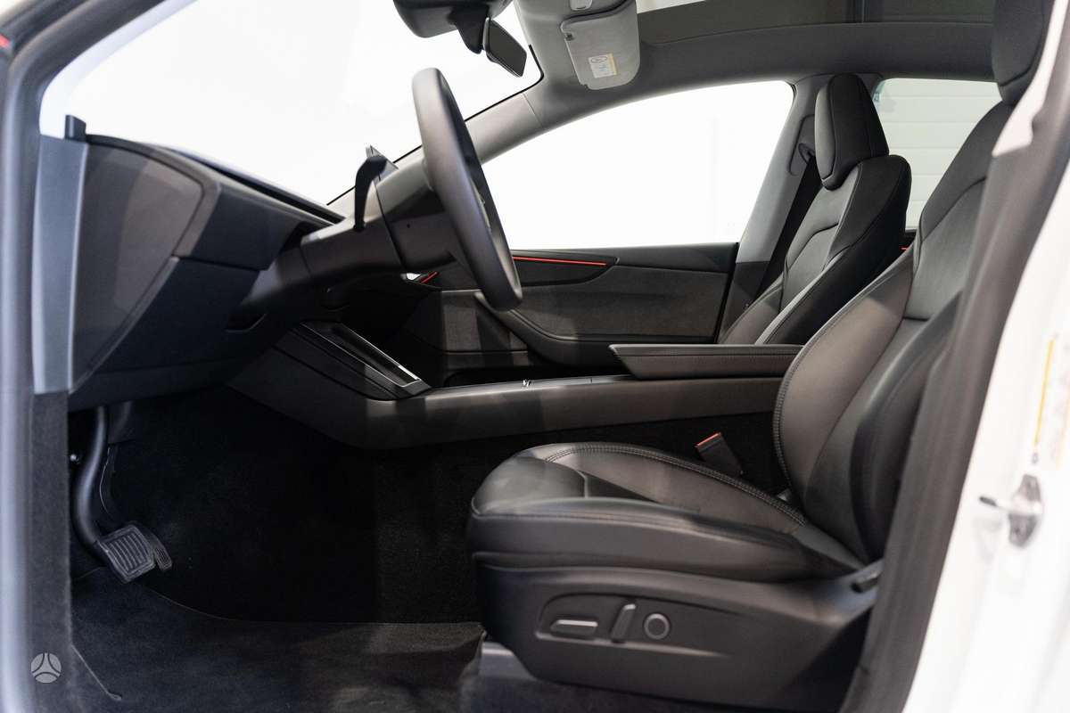 Tesla Model Y, 78 kWh, off-road / crossover