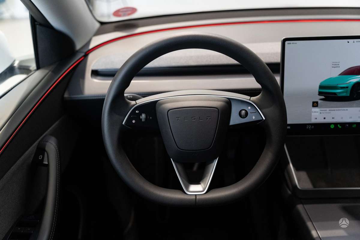 Tesla Model Y, 78 kWh, off-road / crossover